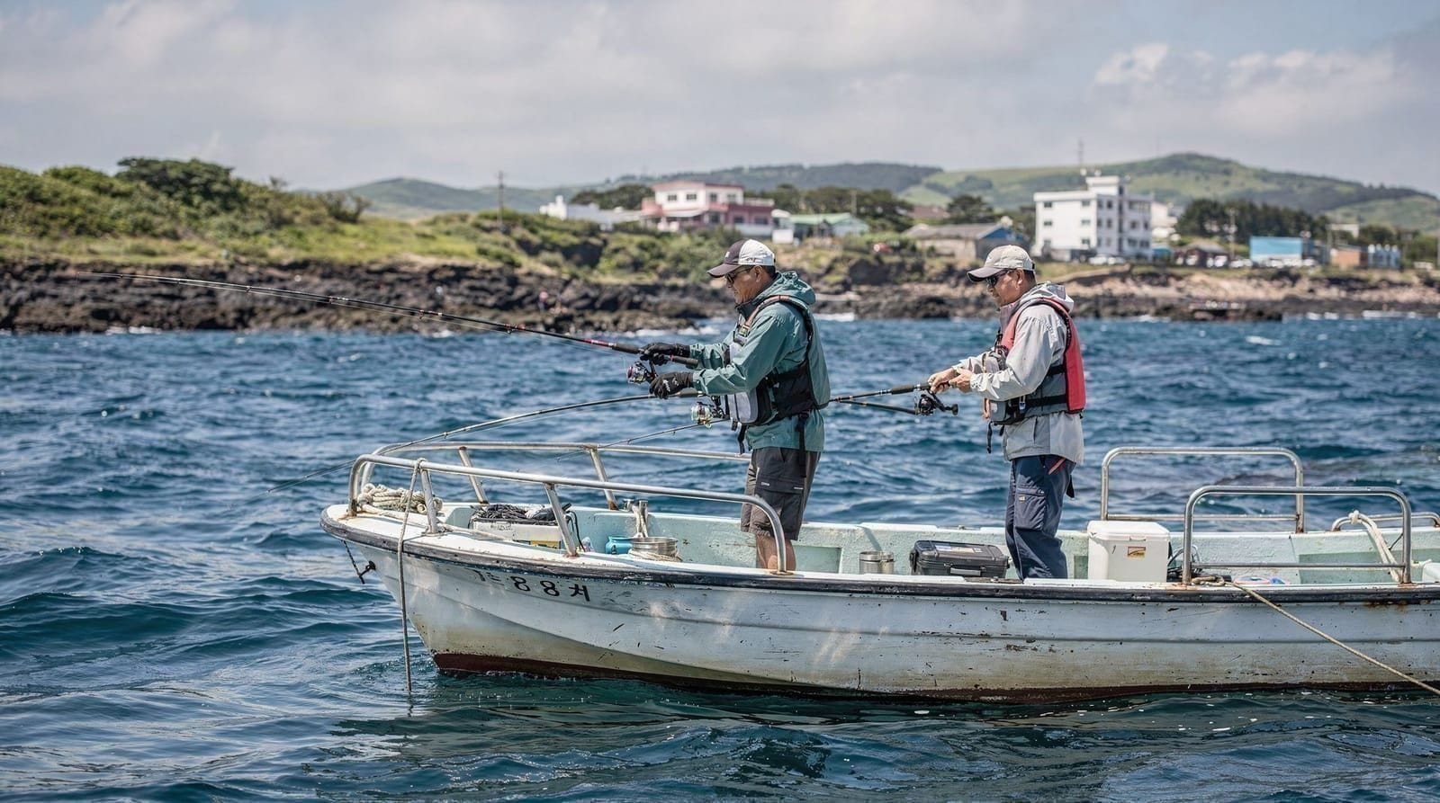 Sea fishing boat tours in Jeju